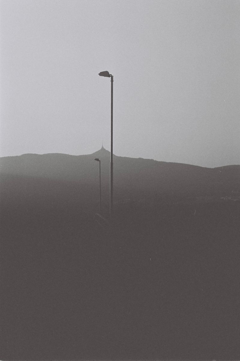 Fotka cesty pod ještědem